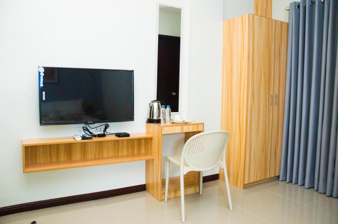Elti Suites By Bluebookers อังเฮเลส ภายนอก รูปภาพ