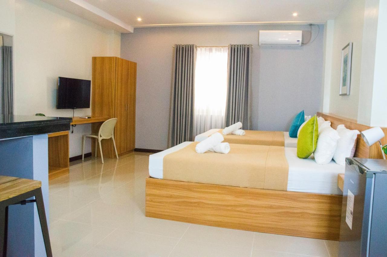 Elti Suites By Bluebookers อังเฮเลส ภายนอก รูปภาพ