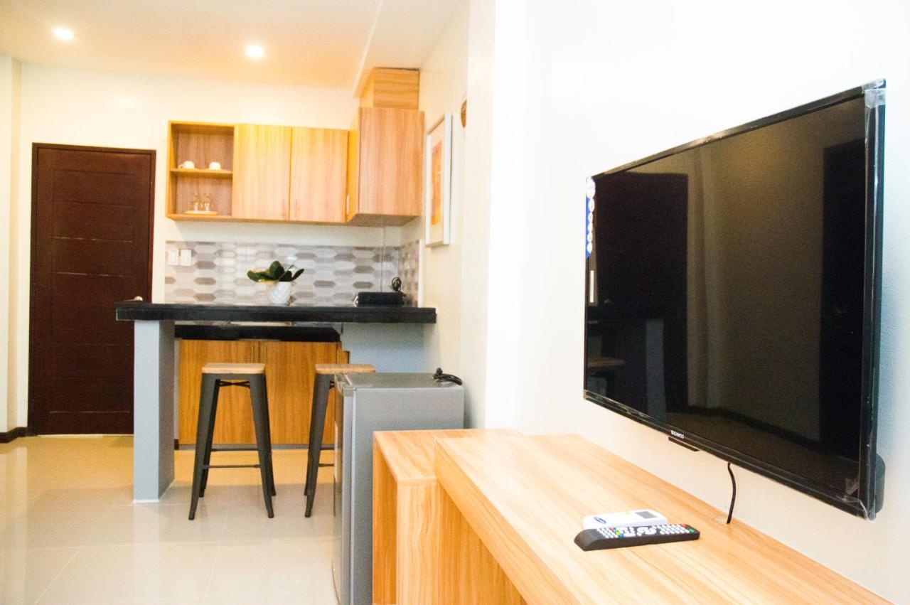 Elti Suites By Bluebookers อังเฮเลส ภายนอก รูปภาพ